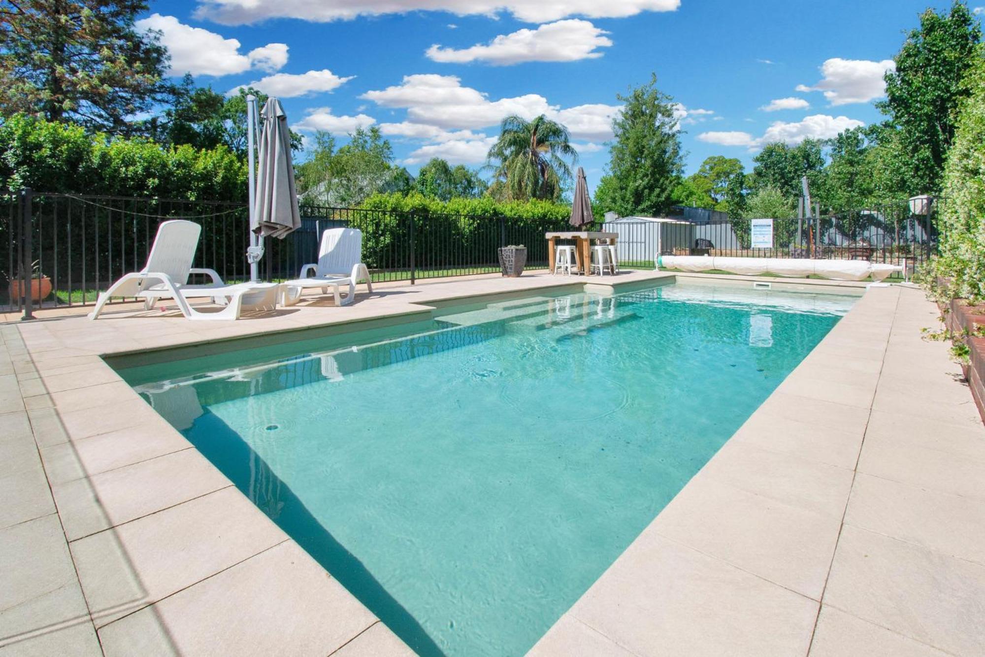 The Macleay - Poolside Entertainer, Pet Friendly Villa Wagga Wagga Buitenkant foto